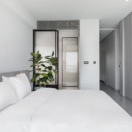 Nero Luxury Suites By Zennova Thessaloniki Exterior foto