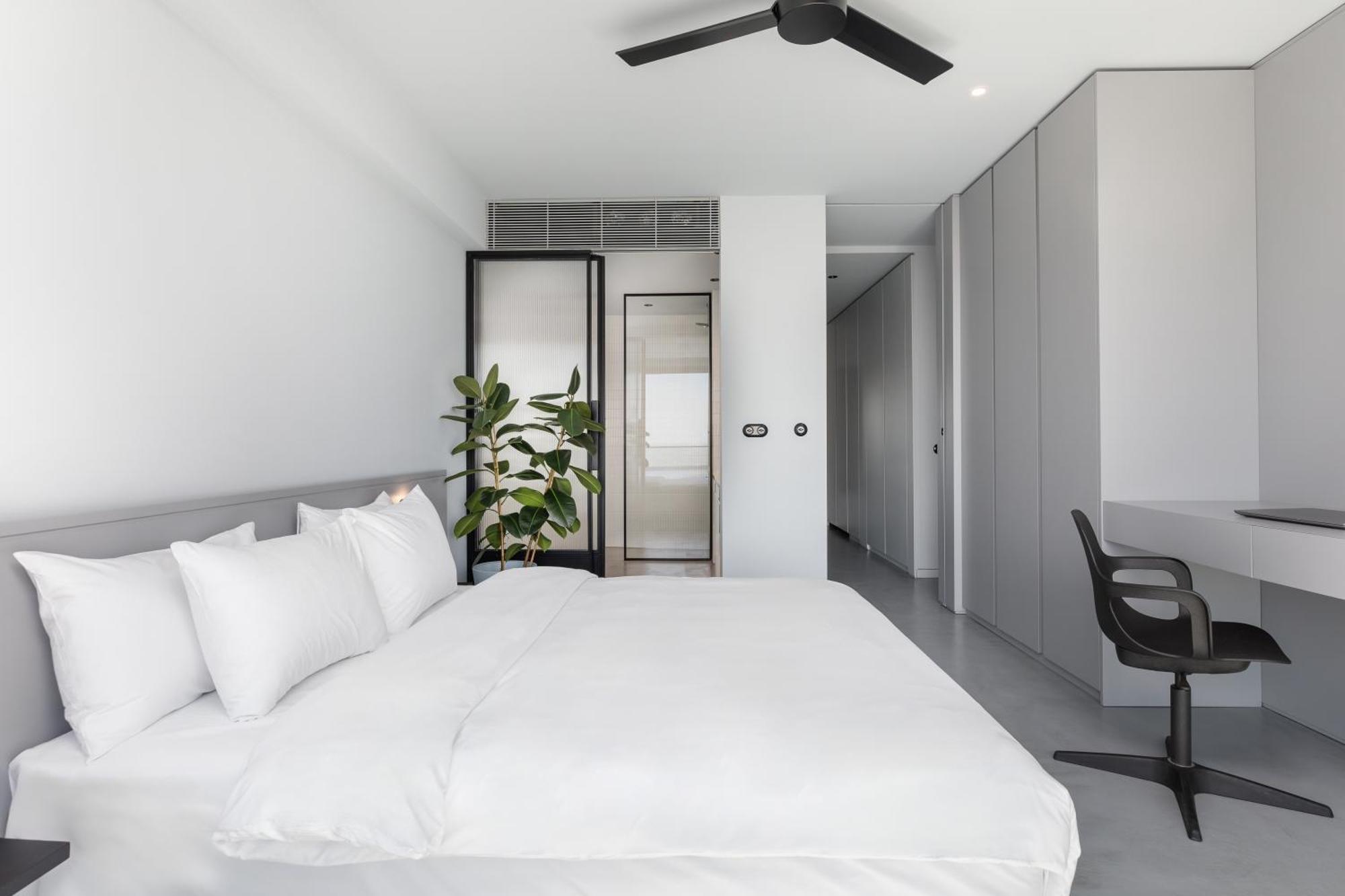 Nero Luxury By Zennova Thessalonique